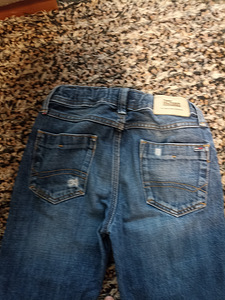 Tommy Hilfiger teksad poisile suurus 140 (6 foto / 6)