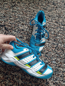 Adidas jalgpalli puutsad suurus 36.5 korralikud (5 foto / 6)