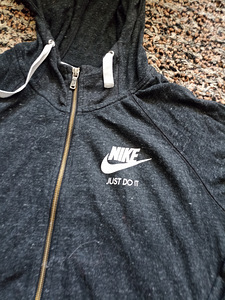 Nike dressipusa naistele suurus L (5 foto / 5)