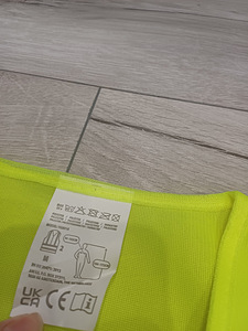 Uus vest naistele suurus m (2 foto / 3)