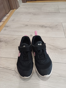 Nike air tossud tüdrukule suurus 33 (6 foto / 6)