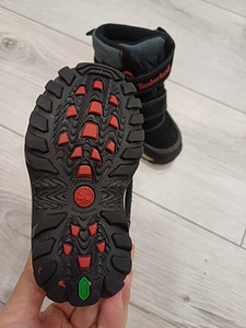 Timberland talvesaapad poisile suurus 23 (5 foto / 7)