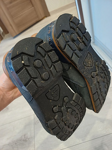 Poolsaapad Timberland poisile suurus 38 (8 foto / 8)