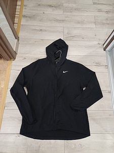 Nike nagu uus jope meestele suurus xl (1 foto / 5)