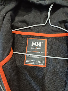 Helly hansen dressipusa meestele suurus xl (7 foto / 7)