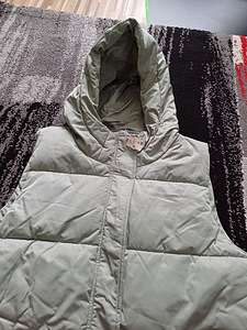 Reserved uus vest naistele suurus xl (2 foto / 9)