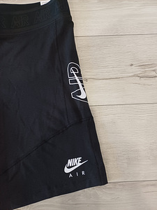 Nike uued lühikesed püksid naistele xxxl (2 foto / 7)