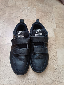 Nike korralikud tossud poisile suurus 34 (2 foto / 6)