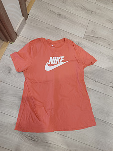 Nike t-särk naistele suurus xl (1 foto / 4)