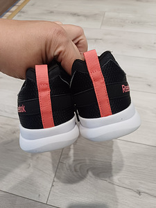 Reebok tossud naistele suurus 40.5 (4 foto / 7)