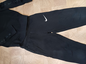 Nike dressikomplekt poisile 137-147 (6 foto / 10)