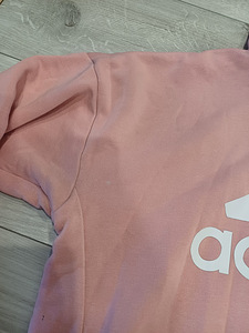 Adidas dressipusa naistele suurus M (6 foto / 6)