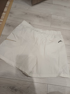 Nike lühikesed püksid naistele xl (4 foto / 7)