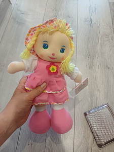 Новая кукла и кошелек для девочки (2 фото из 6)
