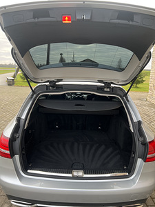 Mercedes benz w205 2016 (8 foto / 8)