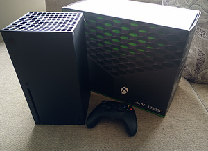 Uueväärne Xbox series X 1tb (1 foto / 1)