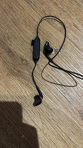 Bluetooth sportimise kõrvaklapid mikrofoniga JVC (2 foto / 3)