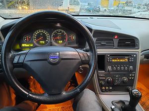 Volvo S60 2006 (5 foto / 12)