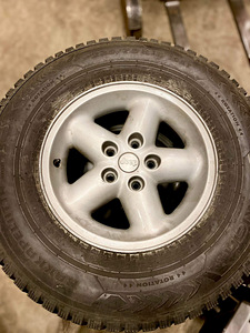 Jeep 16” hakkapeliitta (2 foto / 2)