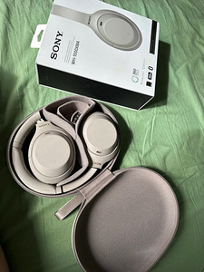 Sony WH-1000XM4 (как новый)