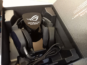Mänguri kõrvaklapid ASUS ROG Centurion 7.1 (2 foto / 2)