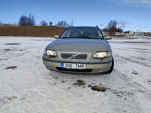 2002 Volvo V70 AWD bensiin+LPG (2 foto / 11)