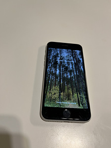 iPhone 2020 SE (1 фото из 3)