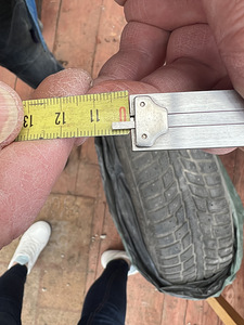 Диски Volvo с шинами M+S 195/65 R15 (3 фото из 3)