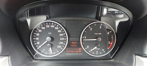 Продается BMW 320d 120kw автомат (9 фото из 9)