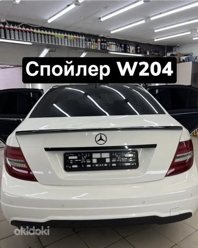 UUS! Must spoiler Mercedes-benz W204 (foto #1)