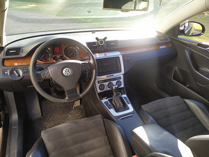 Volkswagen Passat B6 2007 (5 foto / 13)