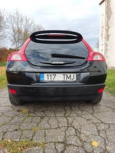 VOLVO C30 2007 г. (10 фото из 13)