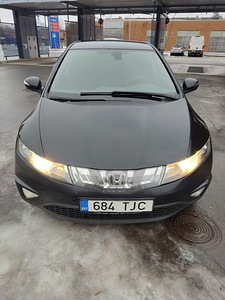 Honda Civic 2.2 103kW 2007 (1 foto / 13)