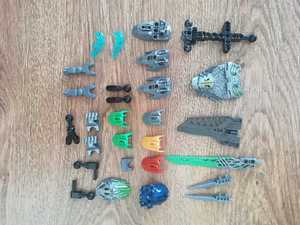Lego BIONICLE (1 foto / 1)