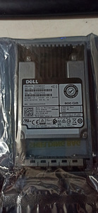 Dell Toshiba PX05SMB080Y/ CN3JH 800GB 12Gbps SAS SSD (2 foto / 2)