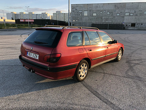 Peugeot 406 2.1 TD (3 foto / 15)