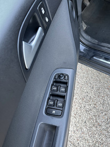 Volvo S40 2.0D 100 KW (12 foto / 13)