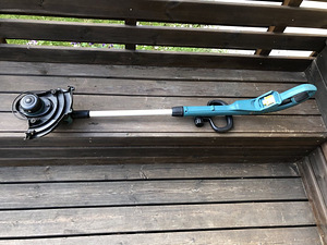 Makita akutrimmer (3 foto / 3)