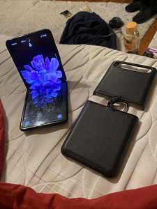 Samsung Galaxy Z Flip Gen 1 256GB (4 foto / 4)