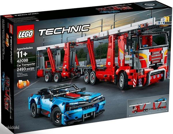 LEGO Technic Autoveok 42098 (фото #1)