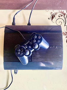 Playstation 3 Super Slim 500GB (1 foto / 3)