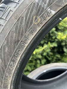 245/45R19 Yokohama IG65 Naastrehvid (3 foto / 4)