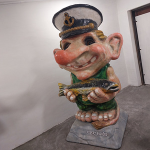 Suur skulptuur "Troll kalamees" figuur kuju (2 foto / 4)