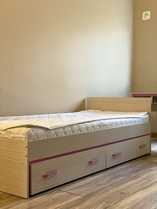 Mööblikomplekt tüdrukute lastetuppa. (3 foto / 4)