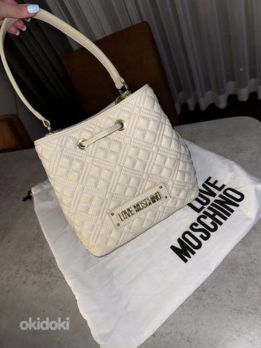 Новая сумочка Love Moschino (фото #1)