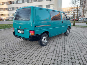 Volkswagen Transporter 1.9 50kw (7 foto / 7)