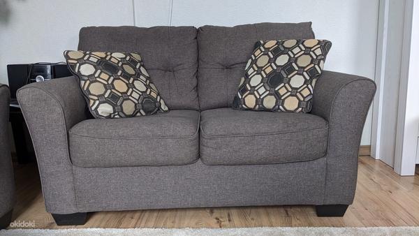Продам 2 очень удобных и мягких дивана, практически не испол (фото #2)
