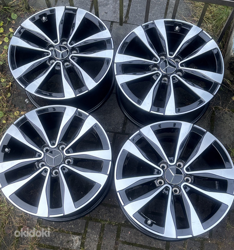 MERCEDES BENZ 17" ORIGINAAL VALUVELJED