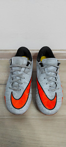 Футбольные бутсы 38 Nike HyperVenom (3 фото из 4)