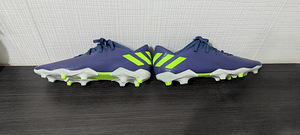 Jalgpalli putsad 38 Messi Adidas Nemeziz (5 foto / 6)
